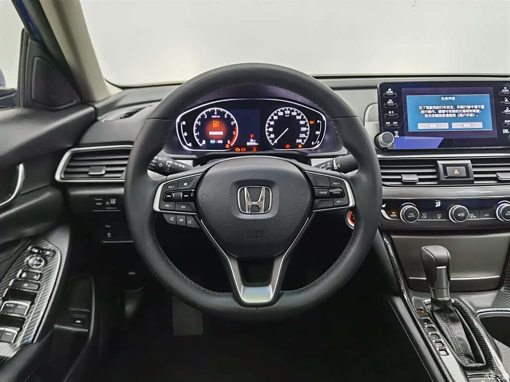 Honda Accord, 2018 11