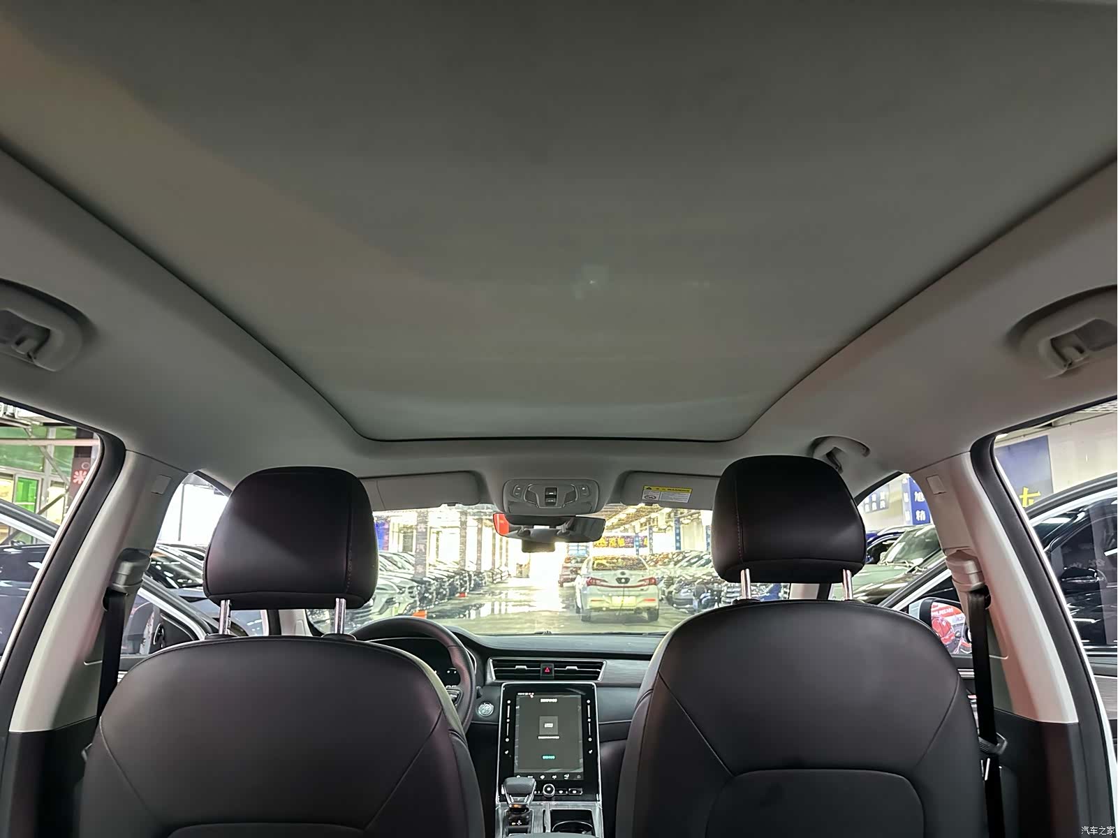Roewe RX5, 2022 15