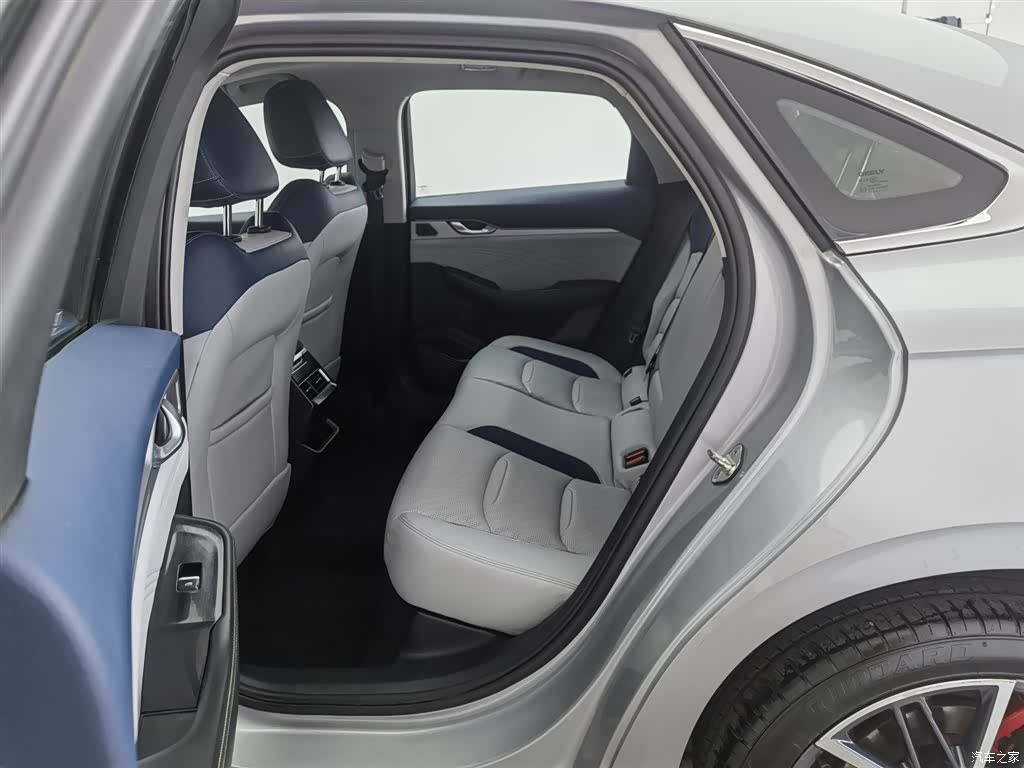 Geely Preface, 2021 15