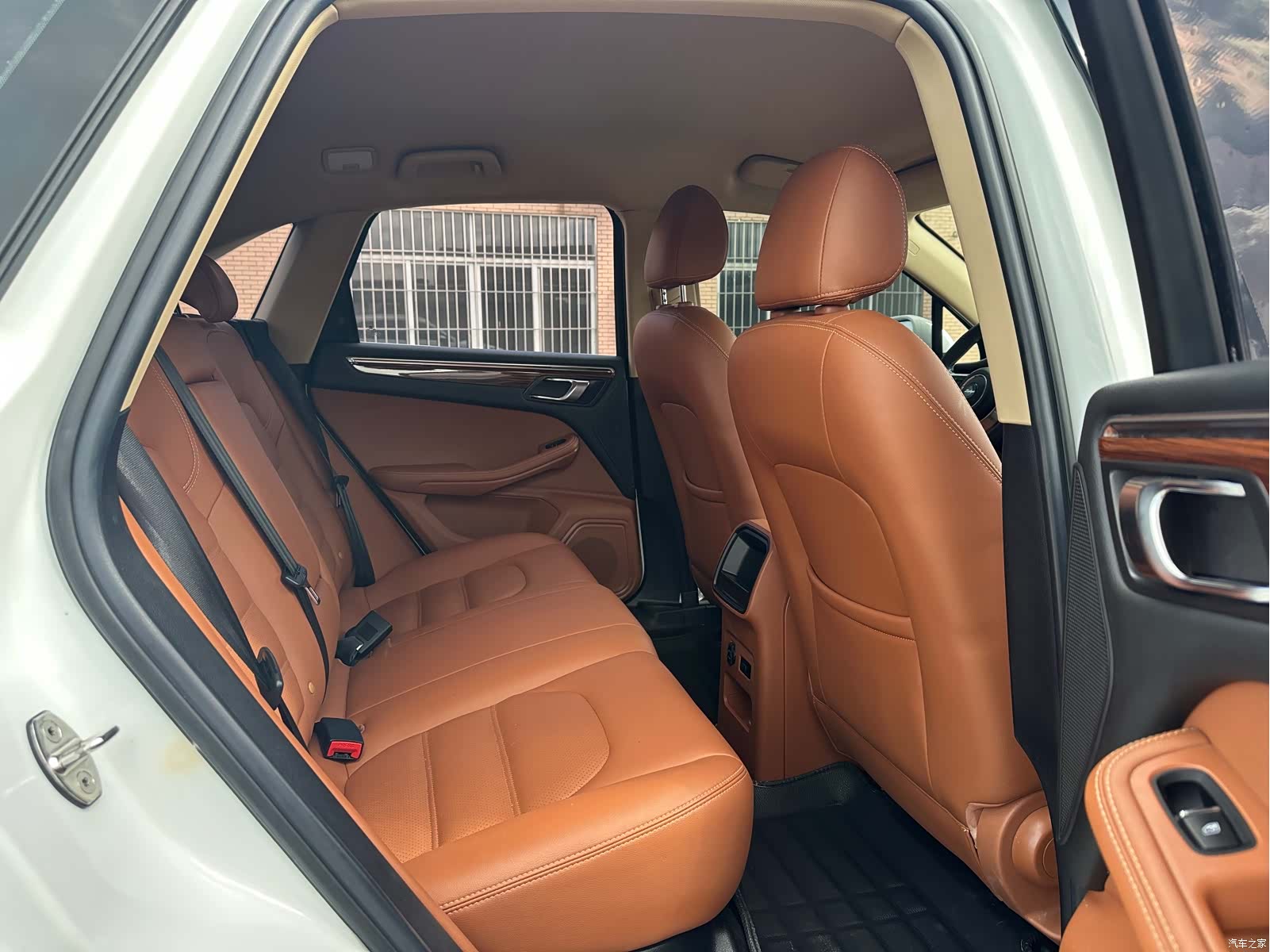 Zotye SR9, 2017 15