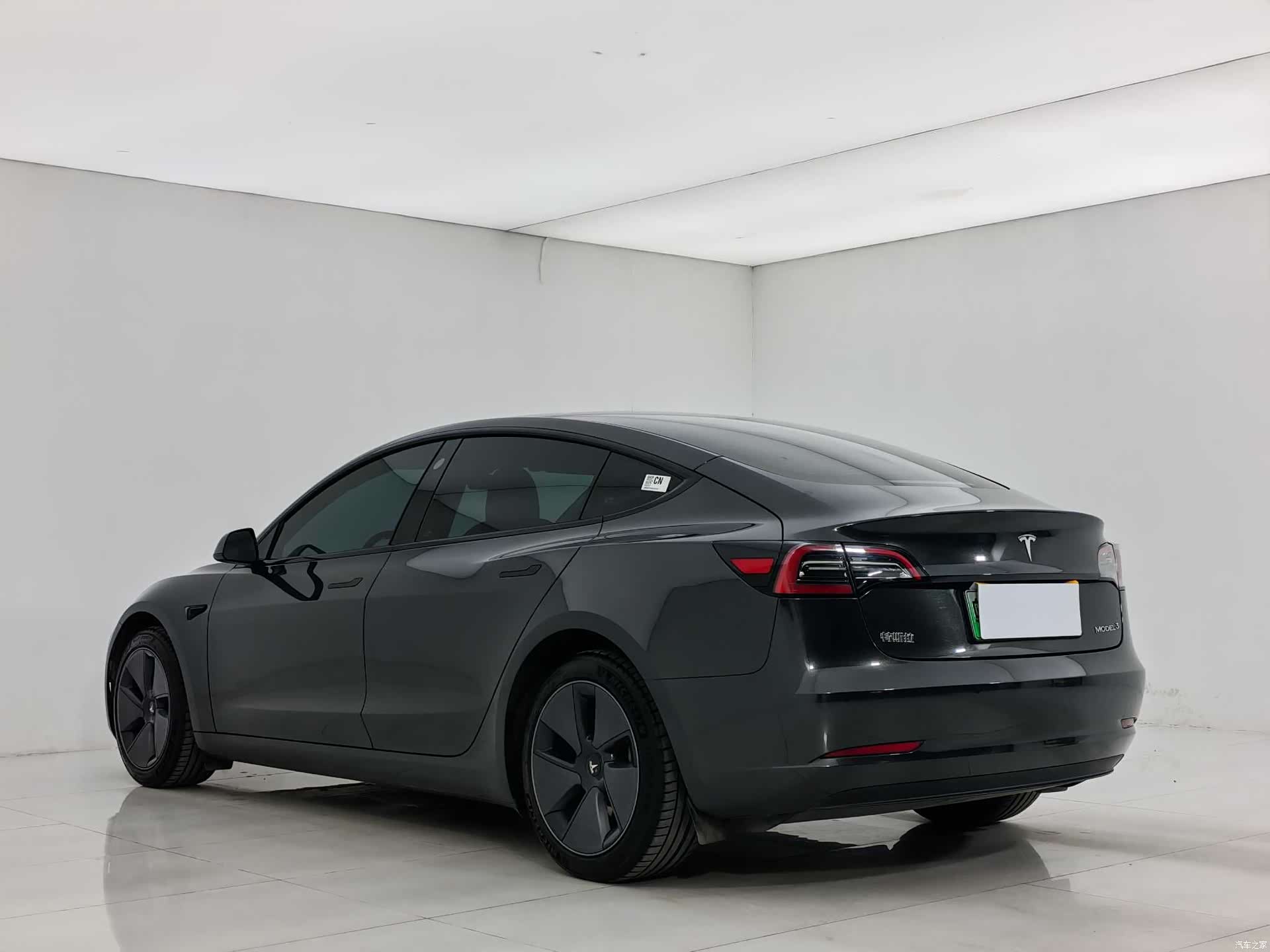 Tesla Model 3, 2023 6