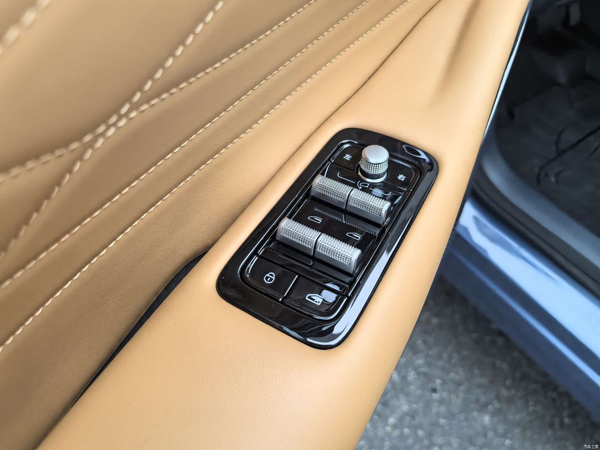 Geely 7, 2025 31