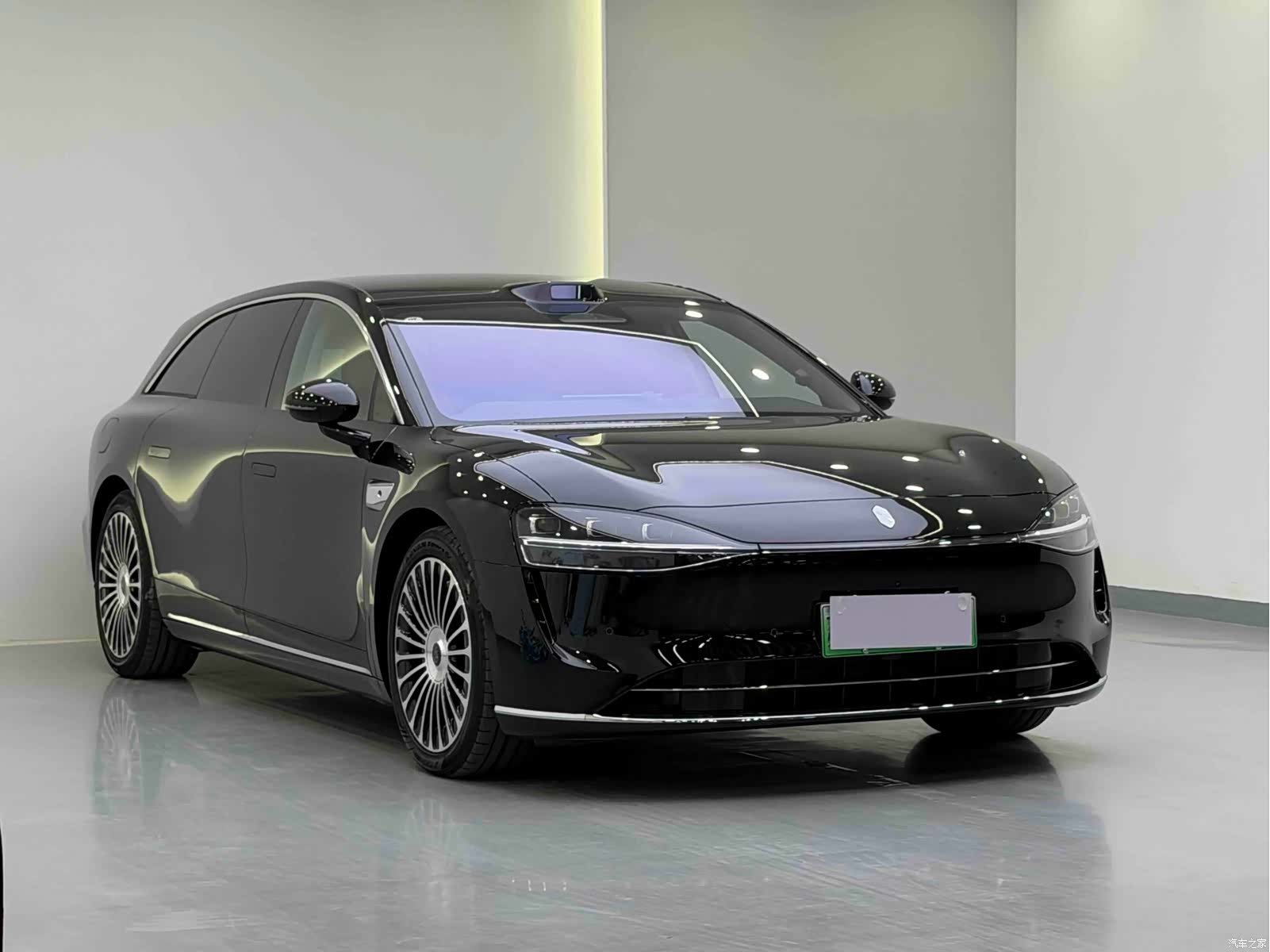 Stelato S9, 2025 3