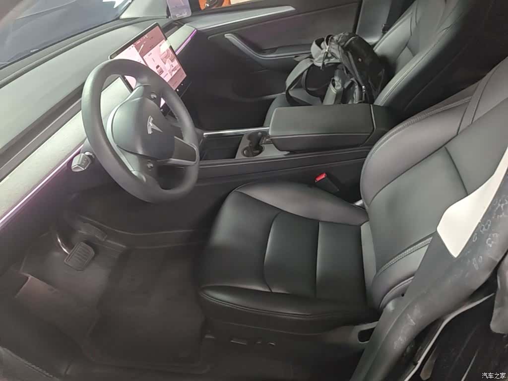 Tesla Model Y, 2024 15