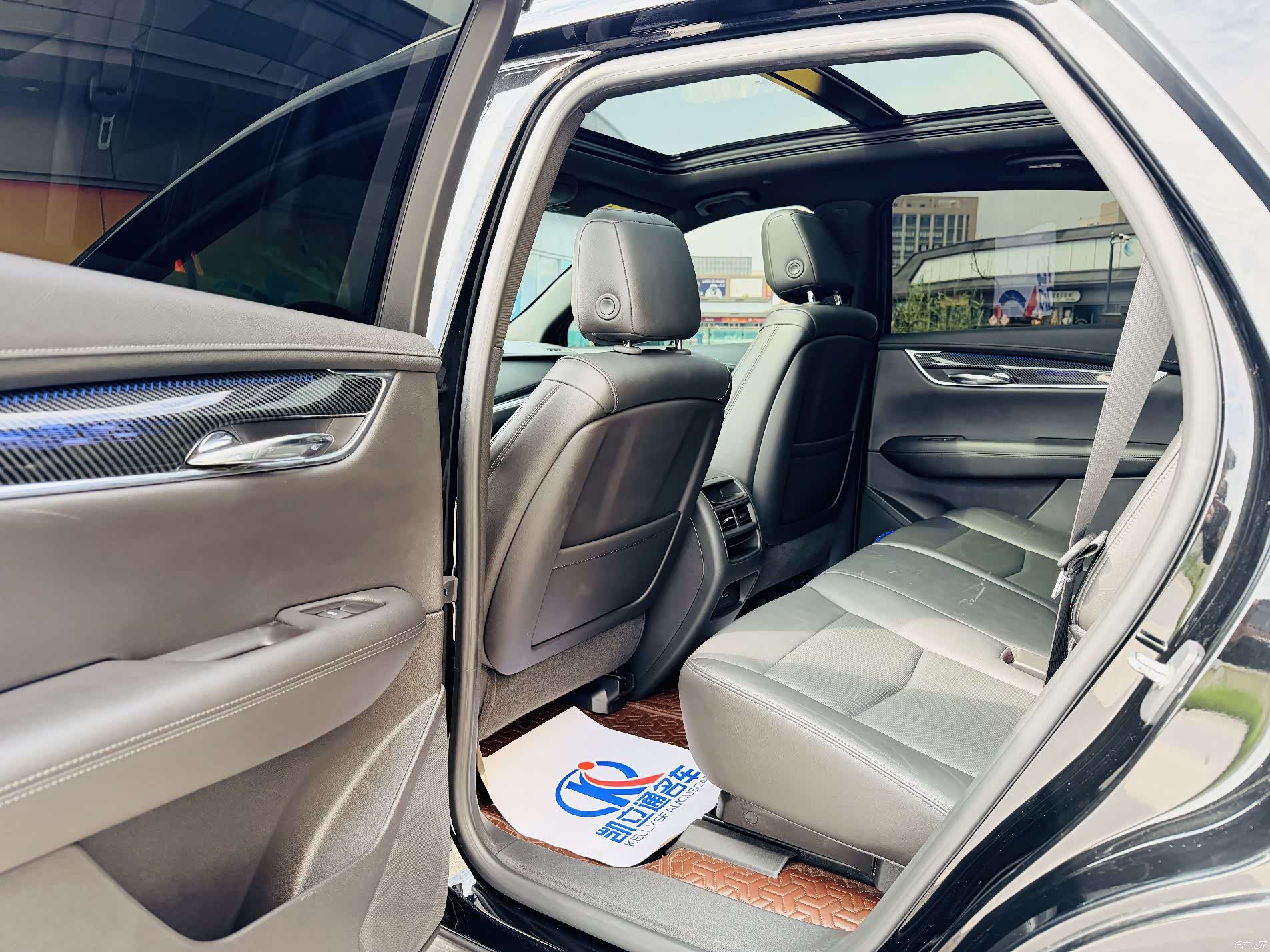 Cadillac XT5, 2021 8