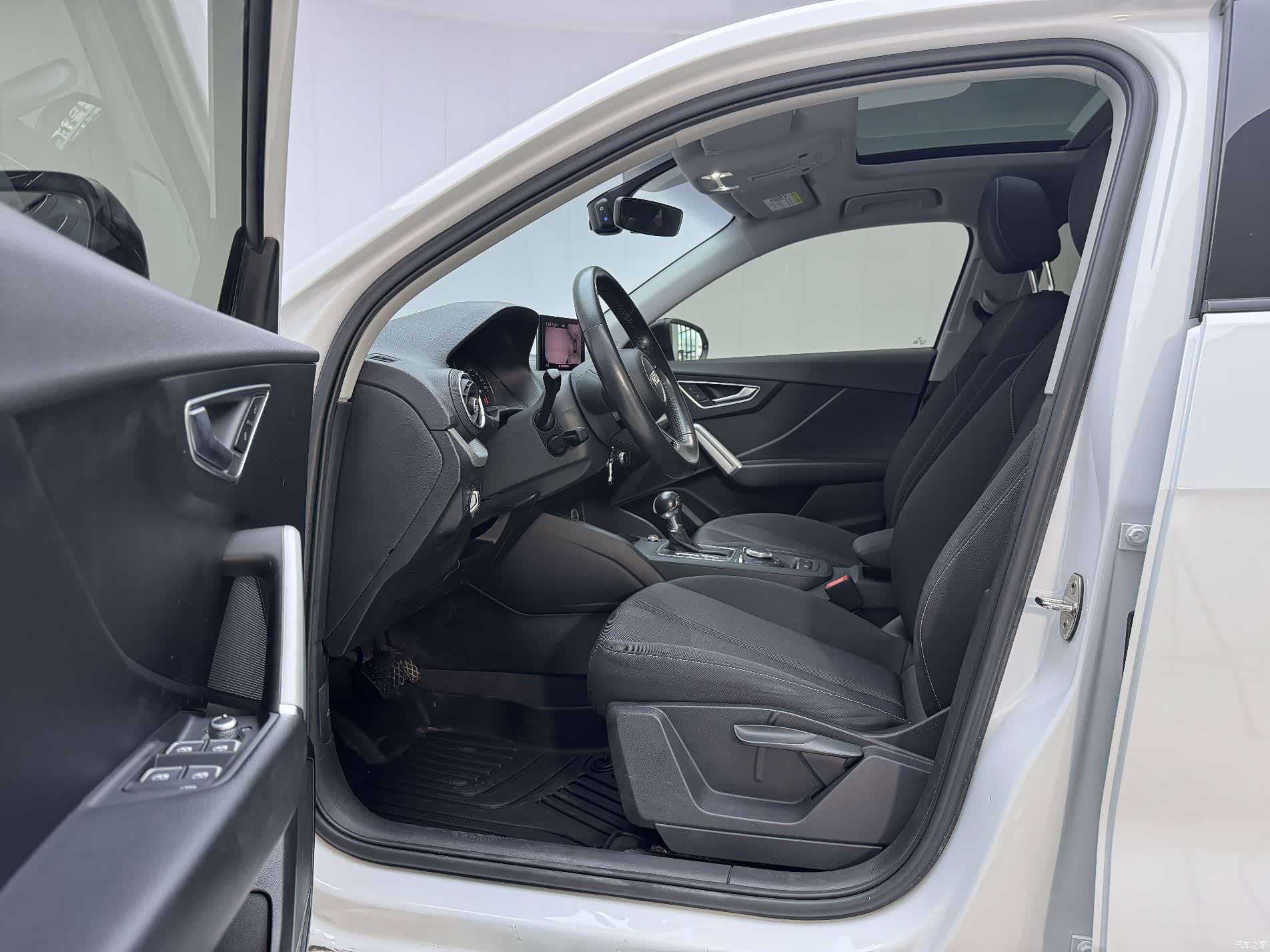 Audi Q2L, 2021 17