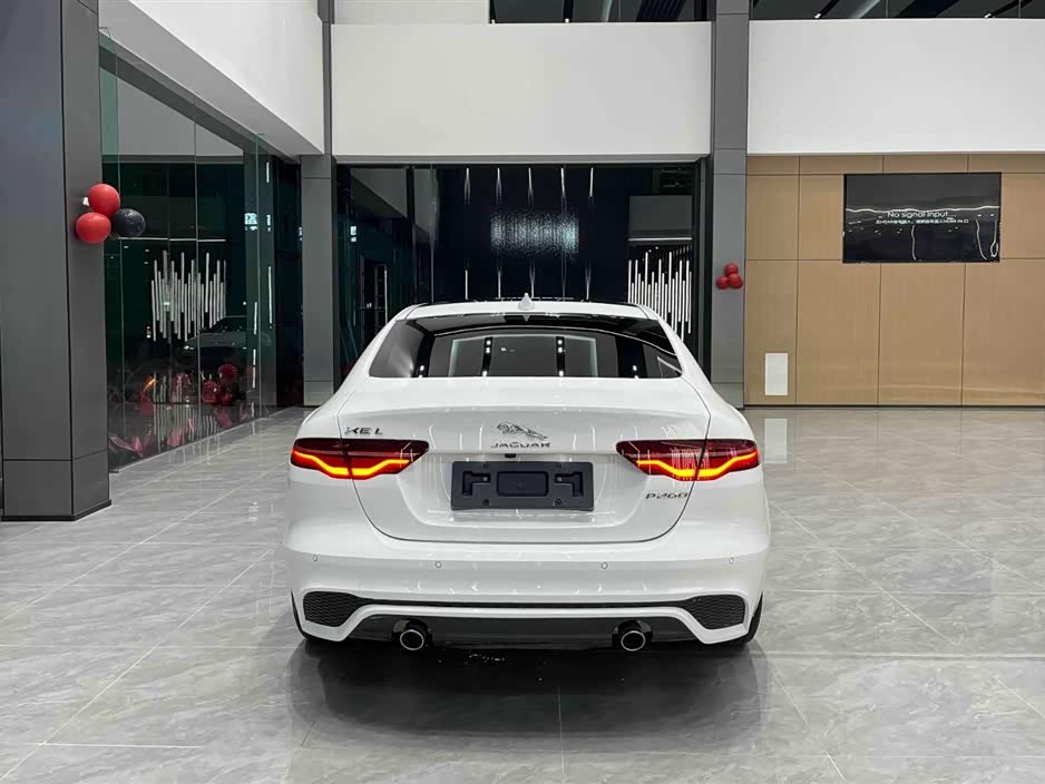 Jaguar XEL Jaguar XEL