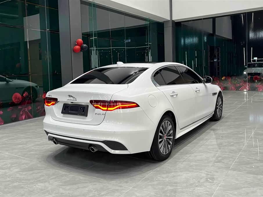 Jaguar XEL Jaguar XEL