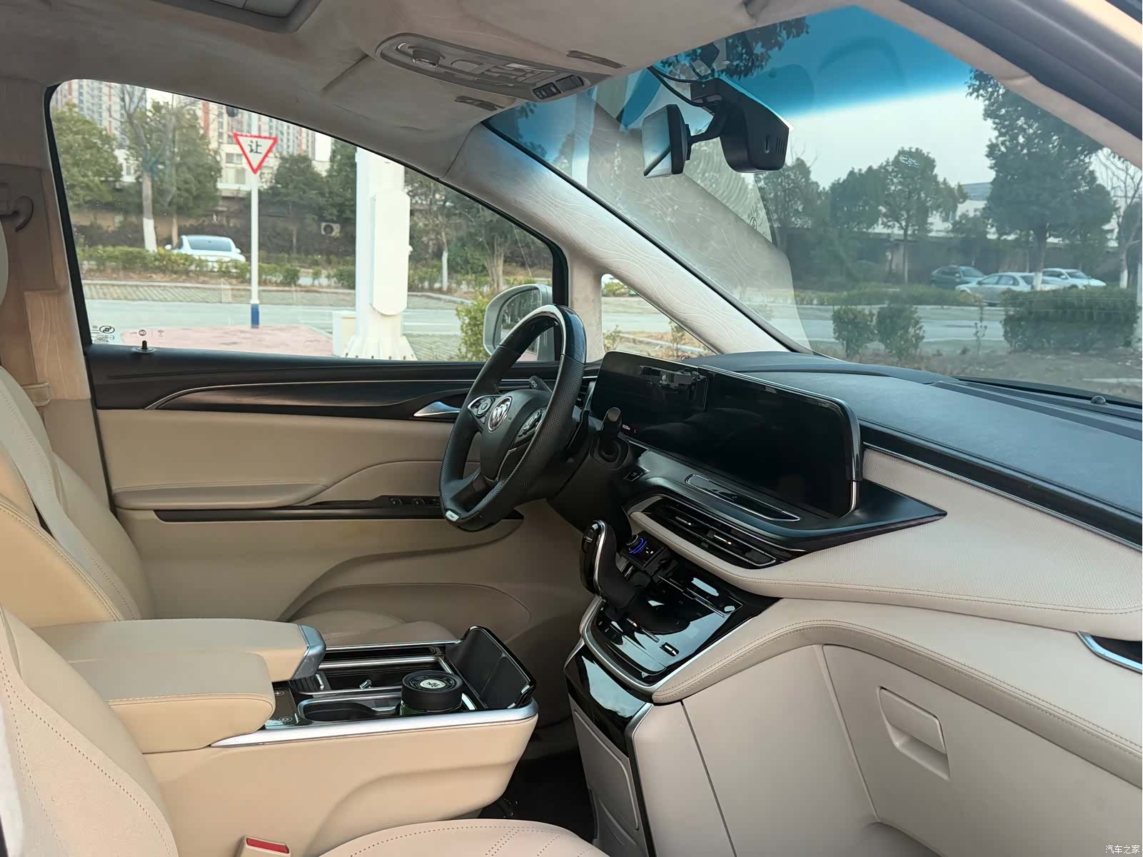 Buick GL8, 2020 21