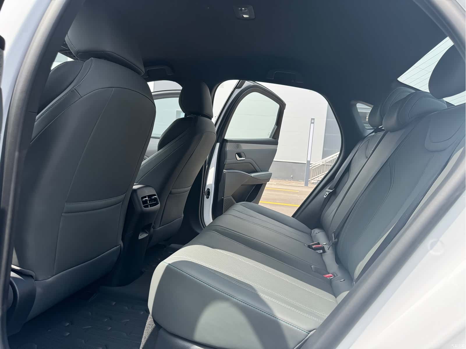 BYD Qin, 2025 10