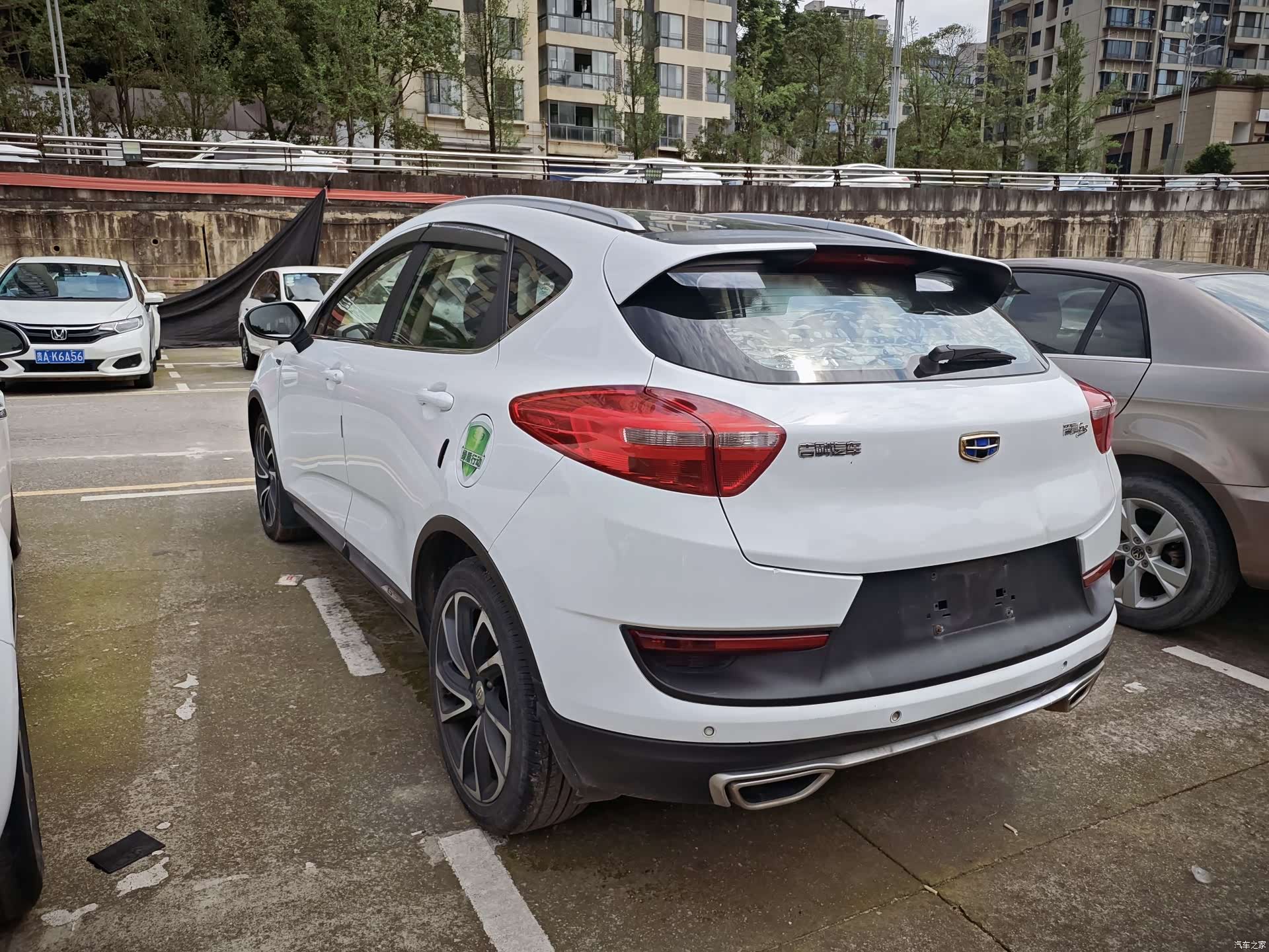 Geely Emgrand, 2017 8