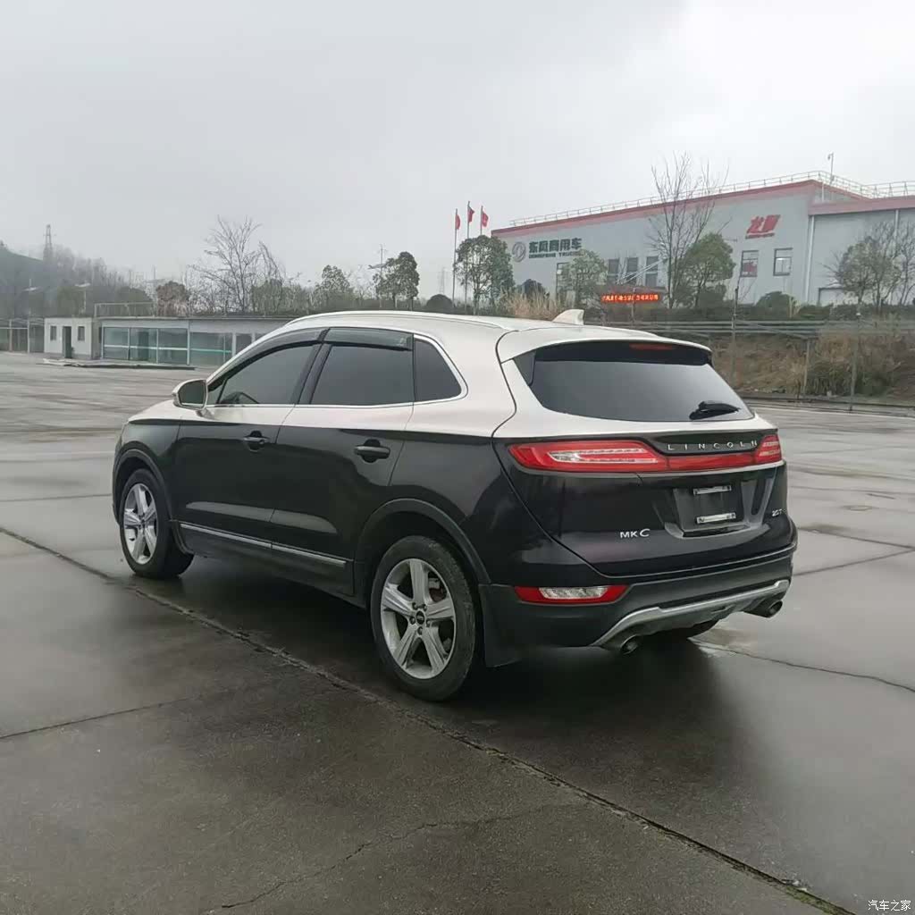 Lincoln MKC, 2017 17