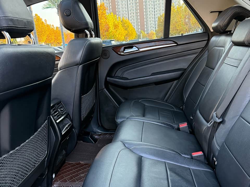 Mercedes-Benz M class