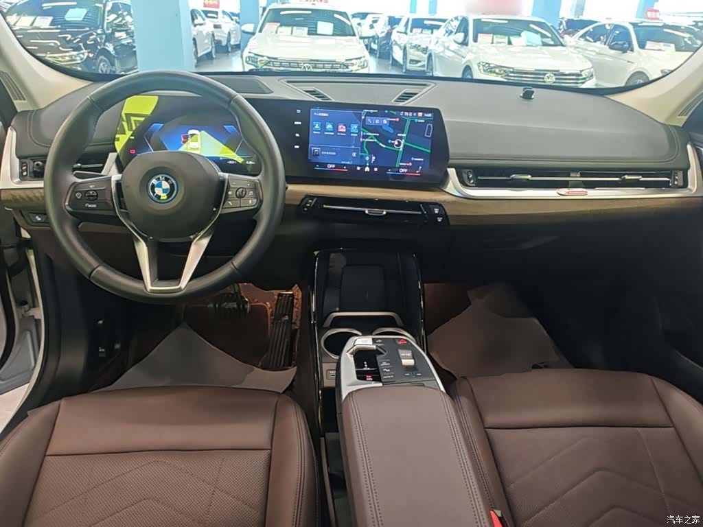 BMW iX1, 2024 10