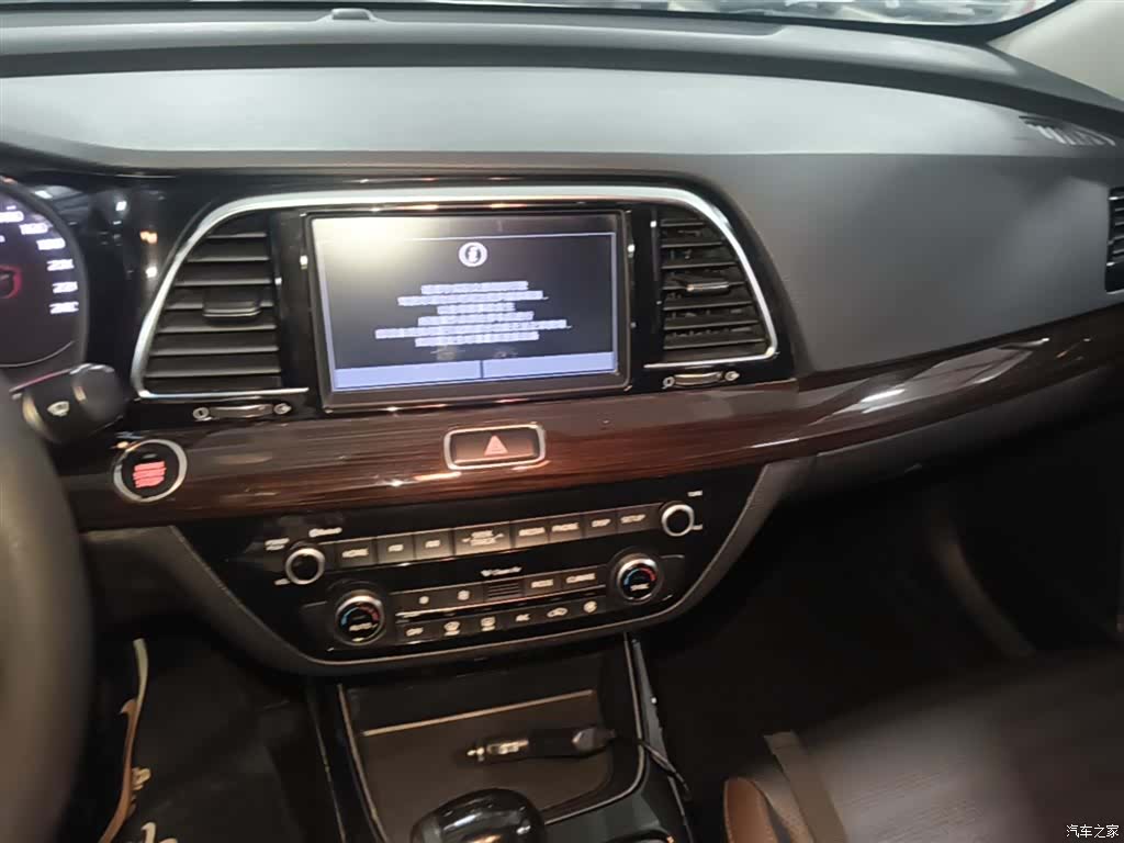 Kia GLS, 2018 13