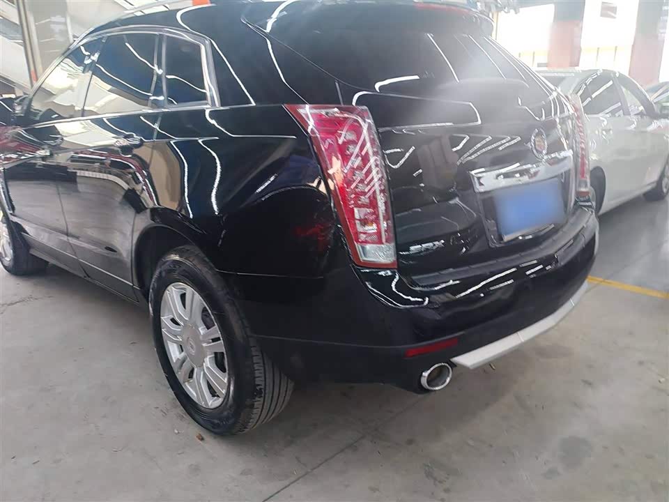 Cadillac SRX