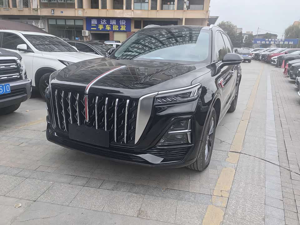 Hongqi HS5