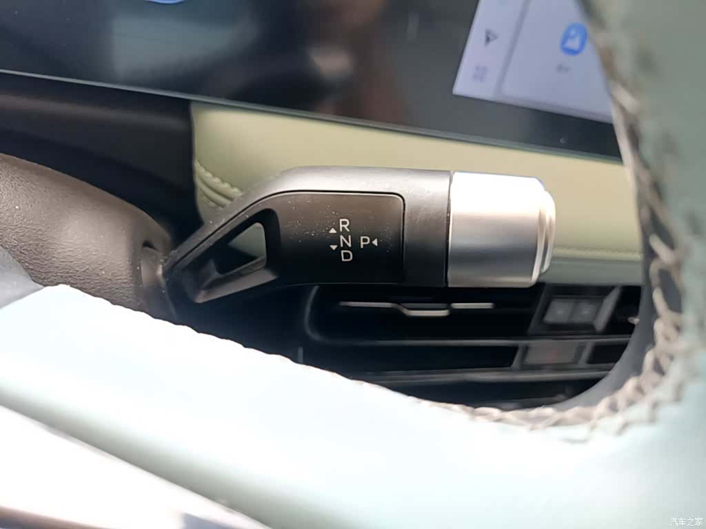 Geely E, 2023 14
