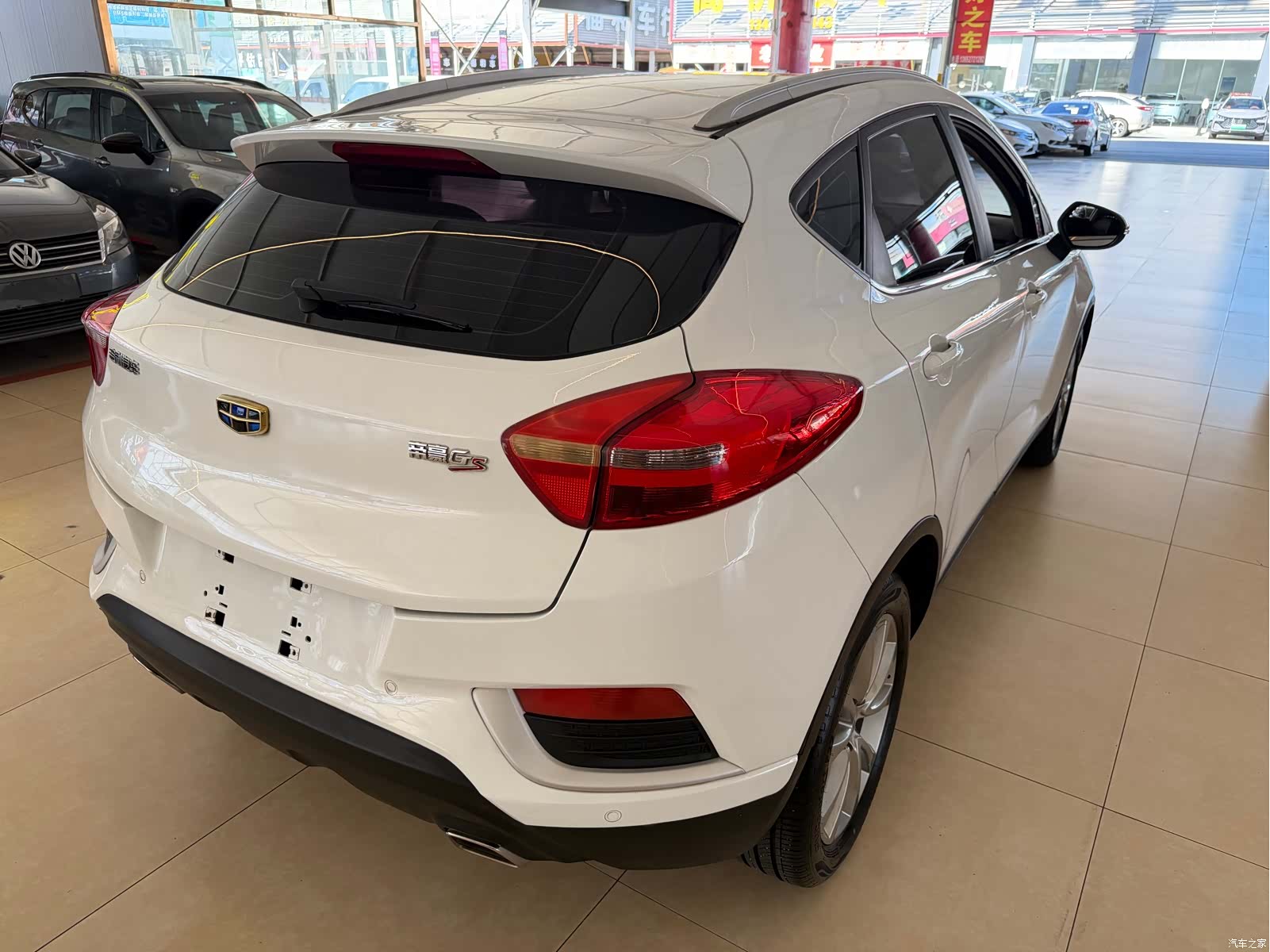 Geely Emgrand, 2017 12