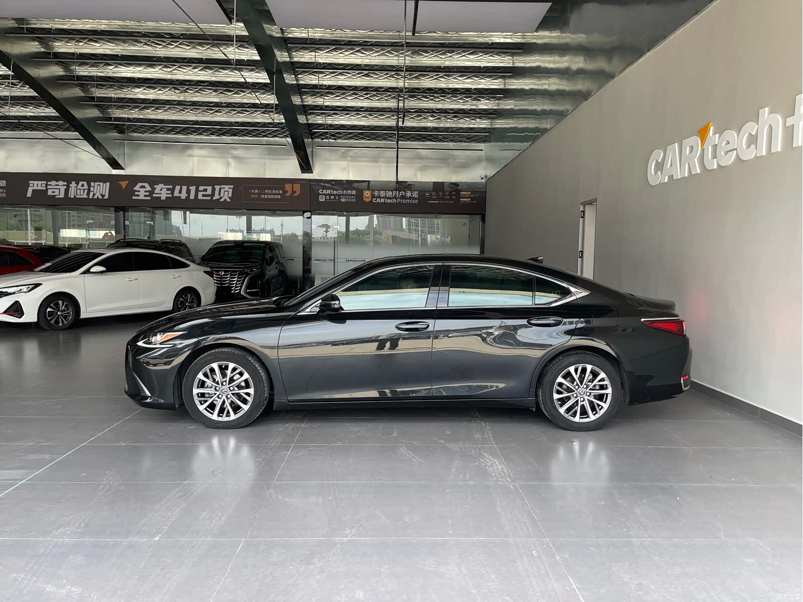Lexus ES, 2023 7