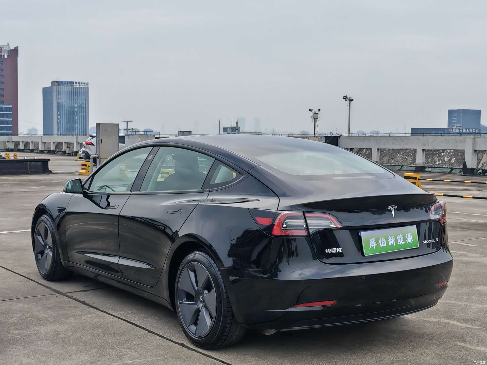 Tesla Model 3, 2021 4