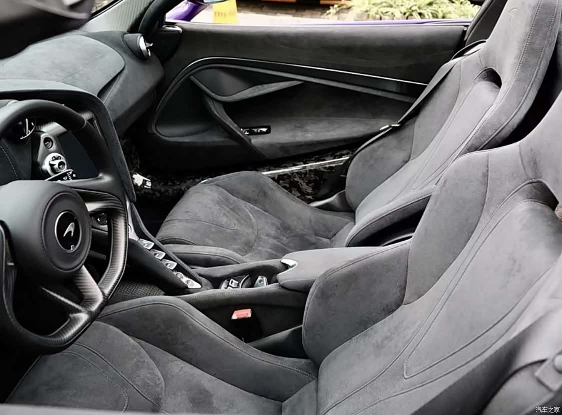 McLaren 720S, 2020 все фото