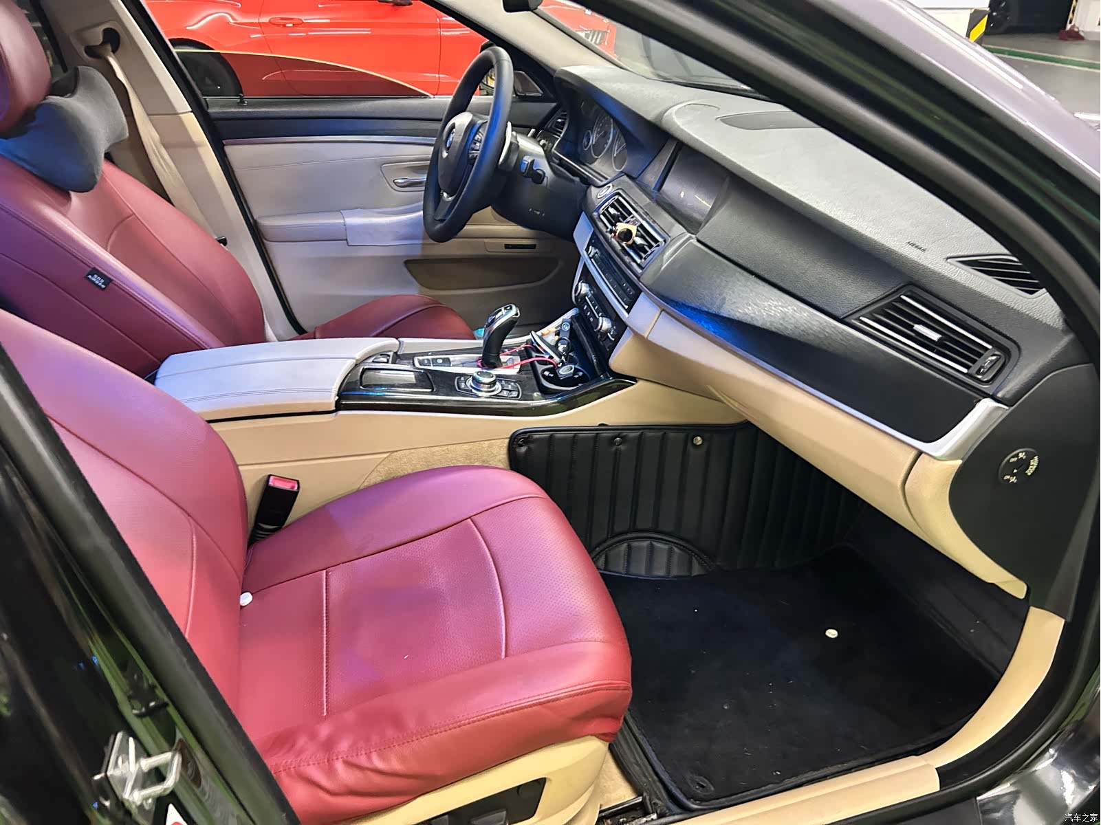 BMW 5 Series, 2011 8