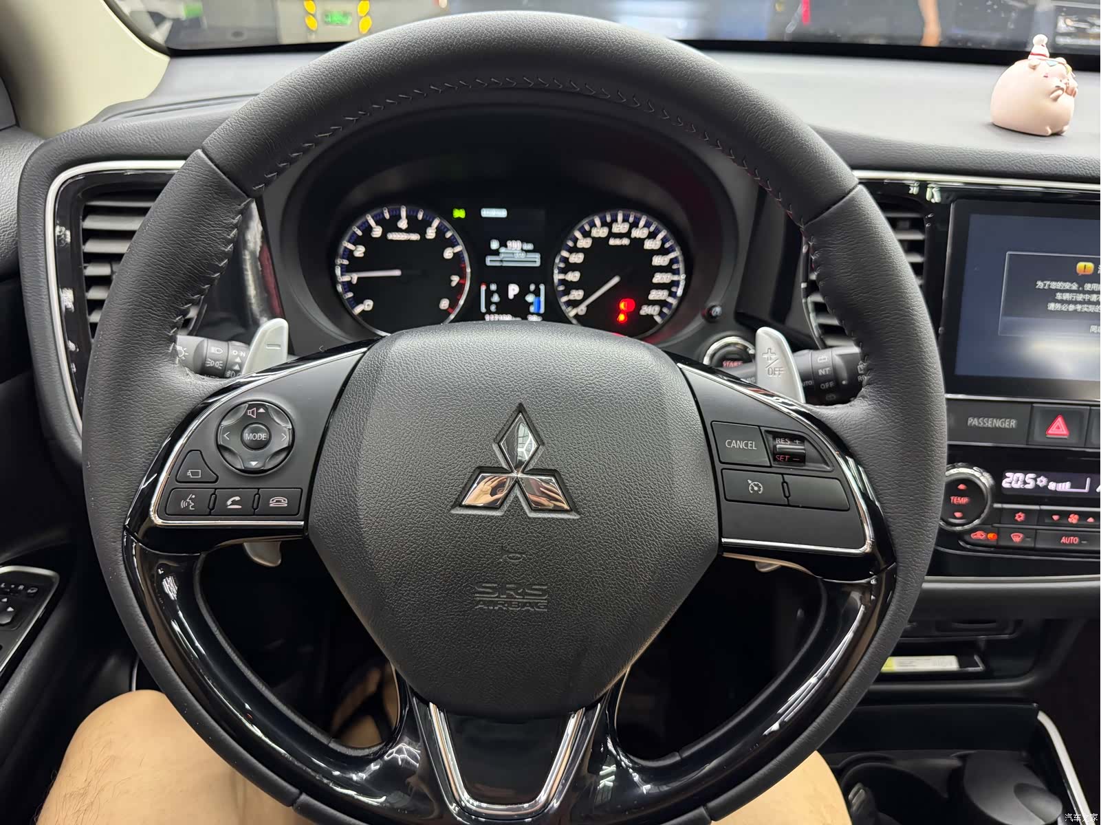 Mitsubishi Outlander, 2019 18