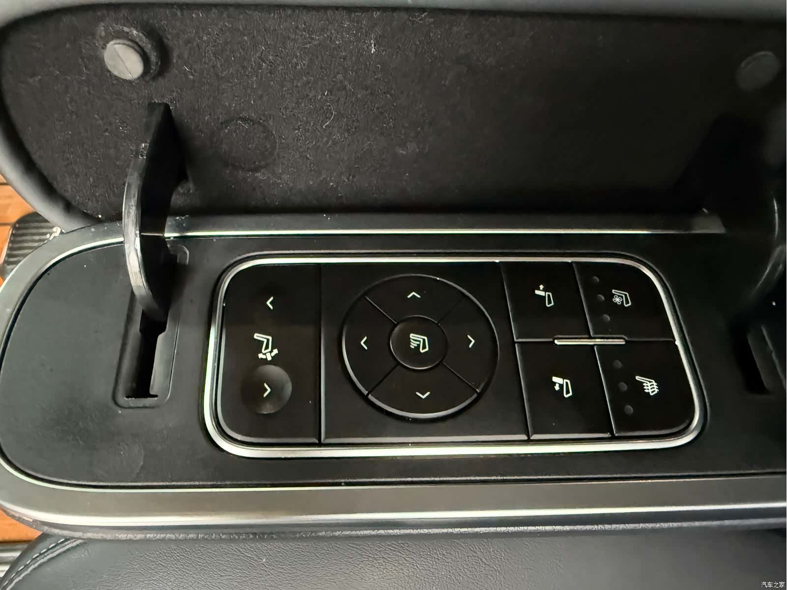 Trumpchi M8, 2021 10