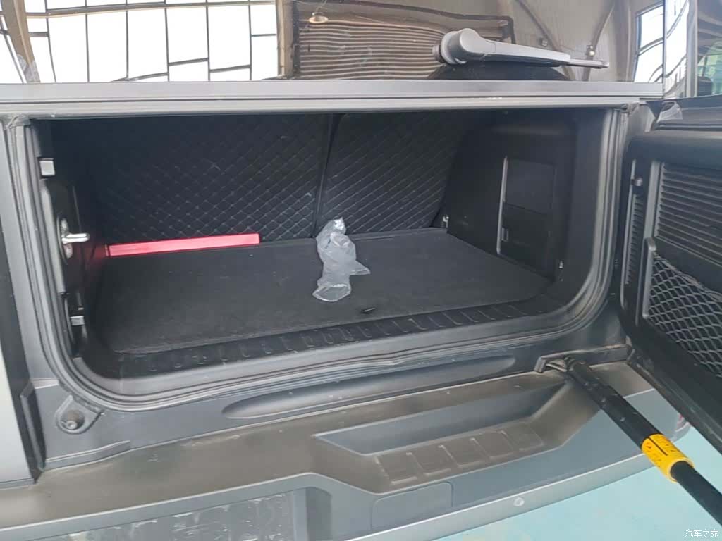 BAIC BJ40, 2025 19