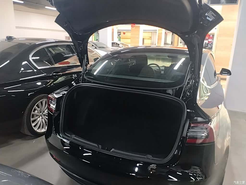 Tesla Model 3, 2021 15