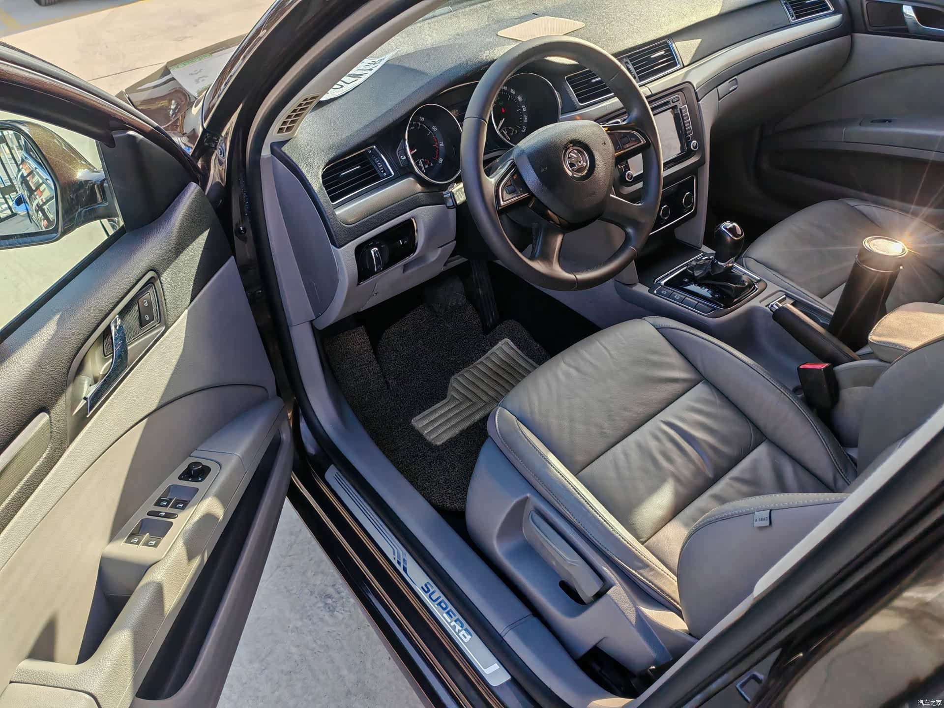 Skoda Superb, 2014 6