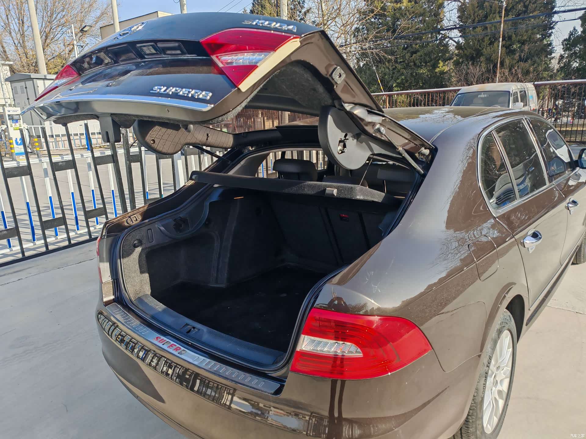 Skoda Superb, 2014 8