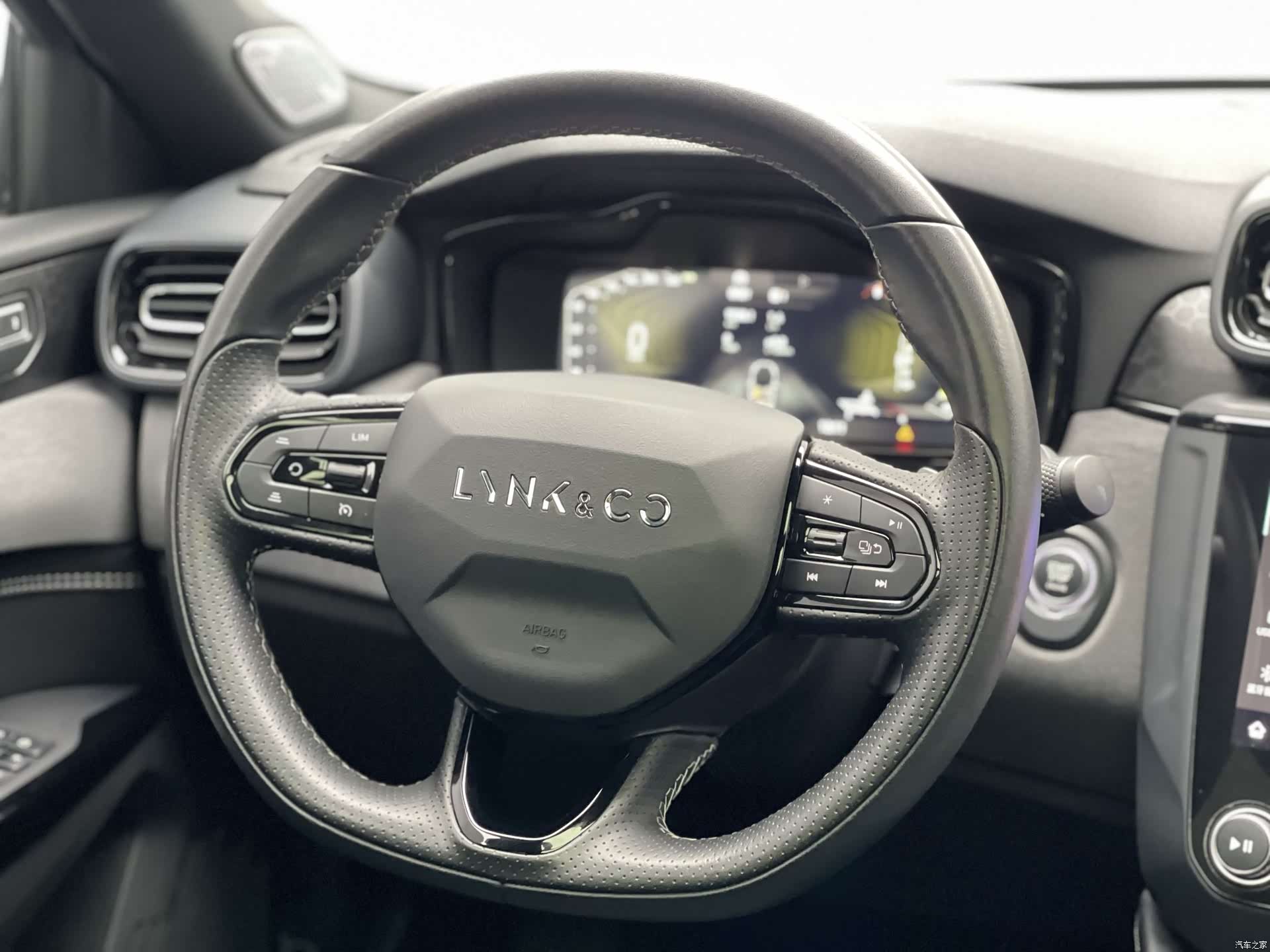 Lynk & Co 02, 2022 13