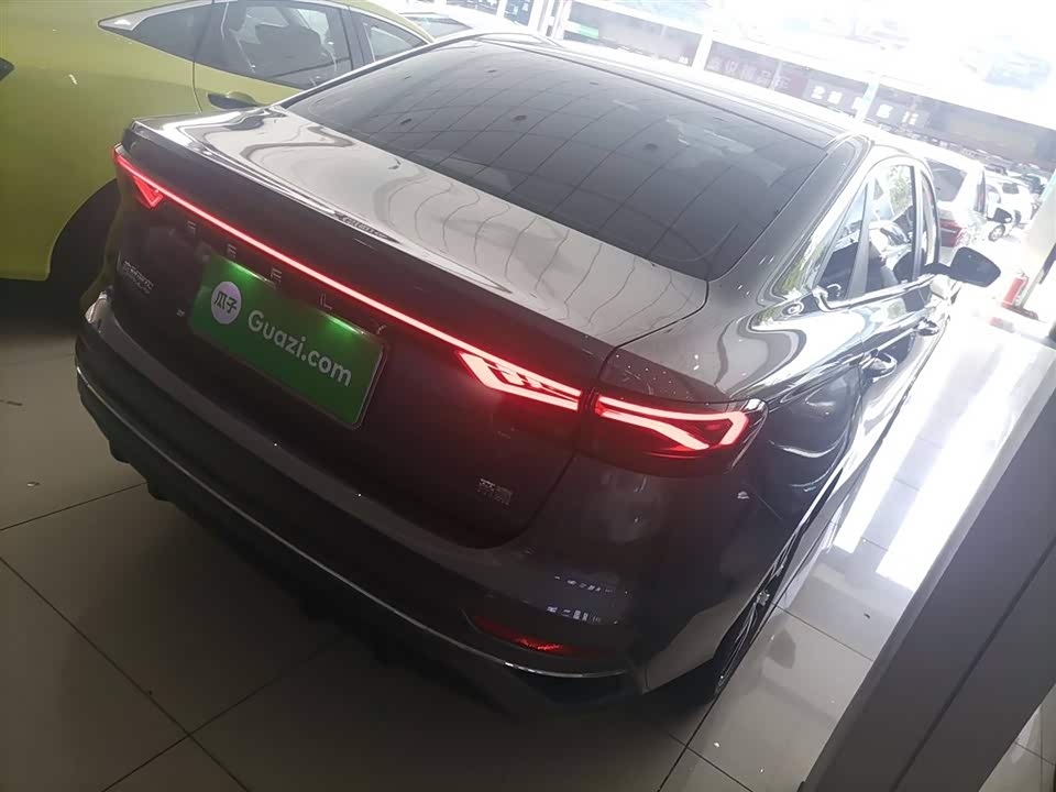 Geely Emgrand Geely Emgrand