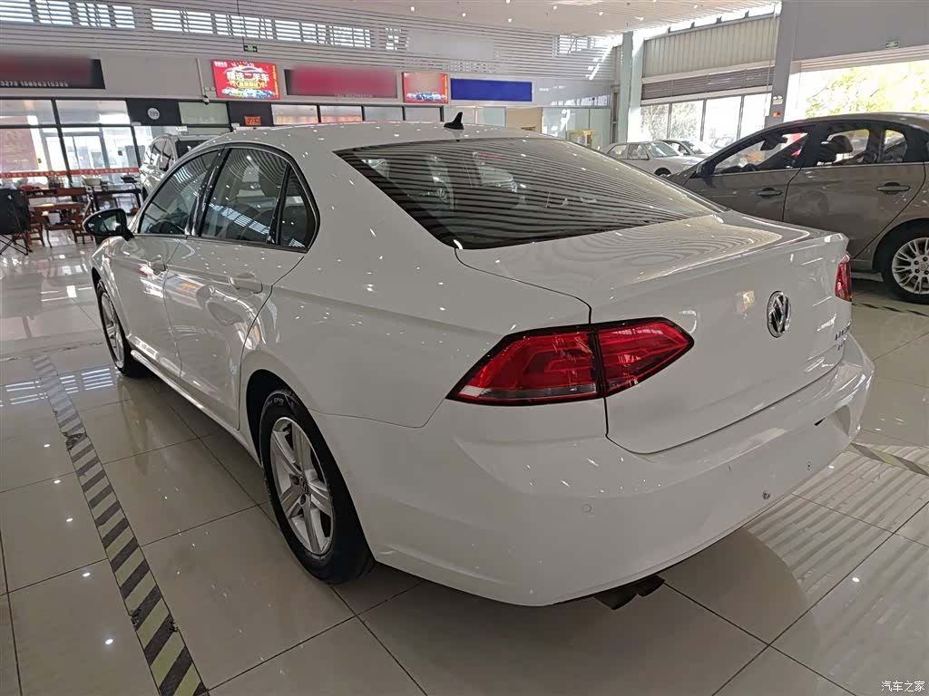 Volkswagen Lamando, 2017 все фото