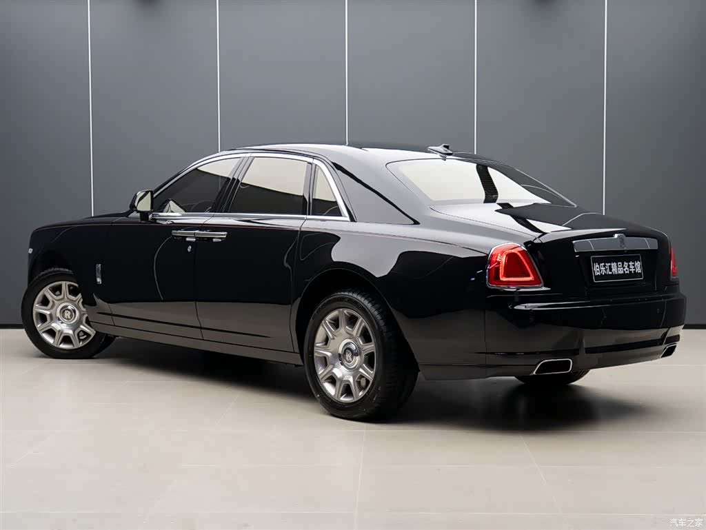 Rolls-Royce Ghost, 2017 3