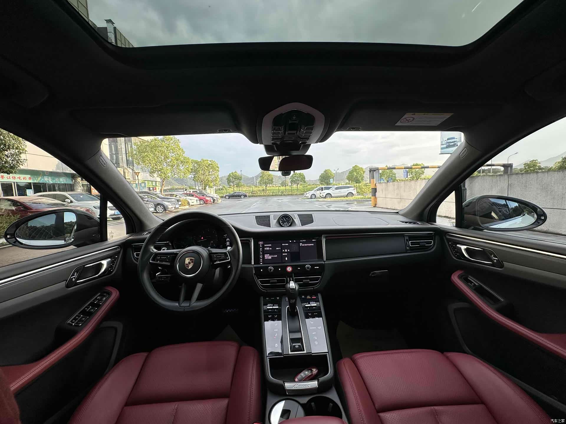 Porsche Macan, 2024 13