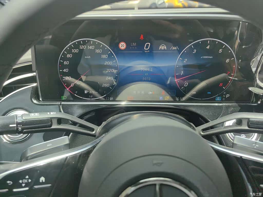 Mercedes-Benz E-Class, 2026 6