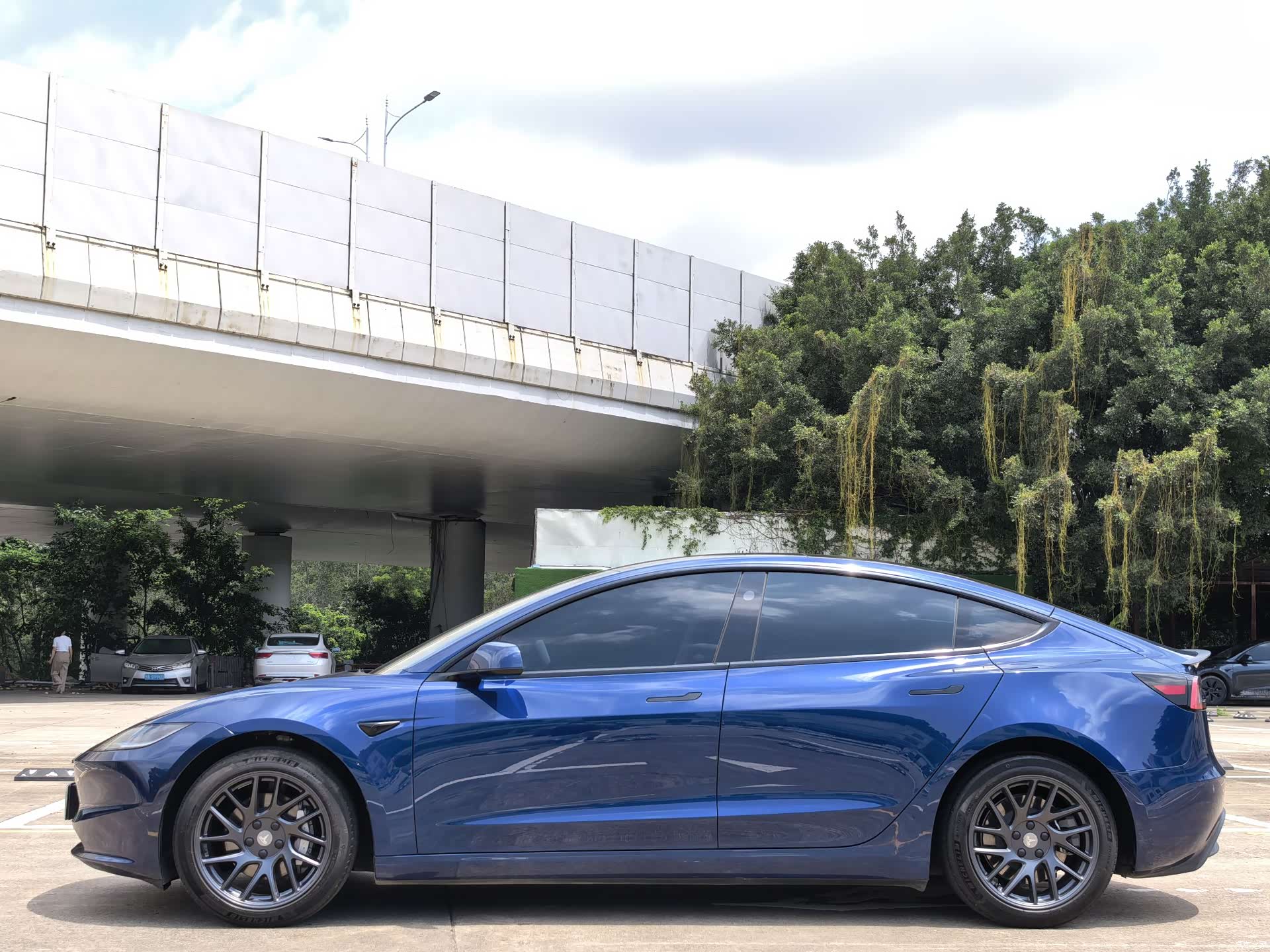 Tesla Model 3, 2024 4