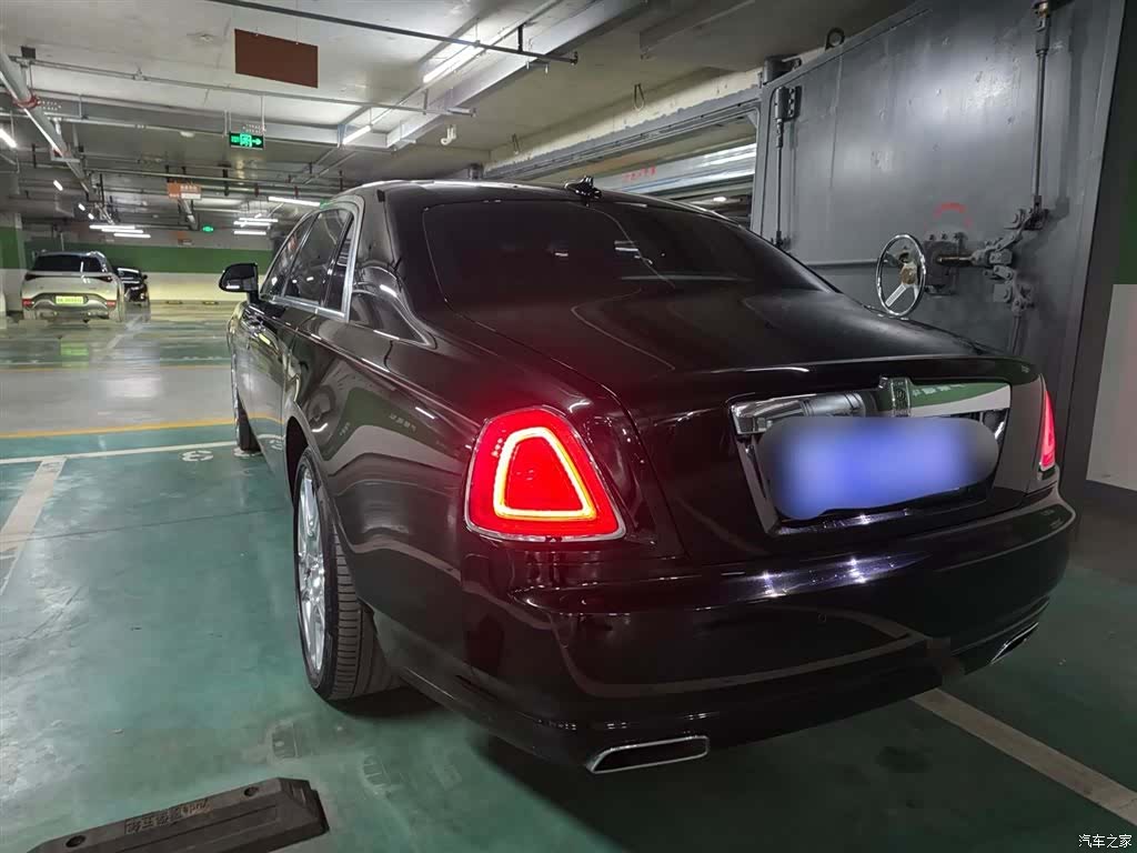 Rolls-Royce Ghost, 2016 11