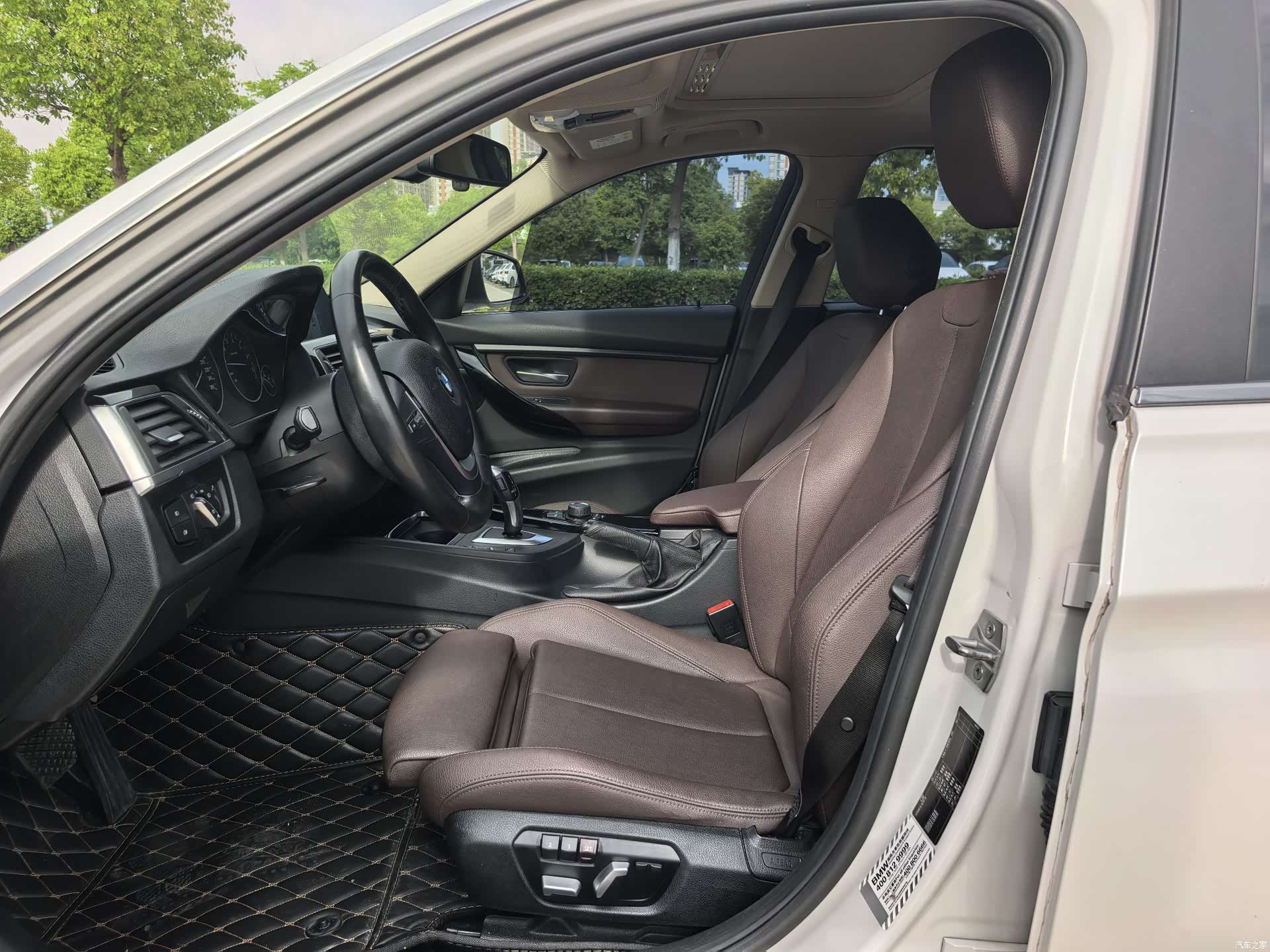 BMW 3 Series, 2018 все фото