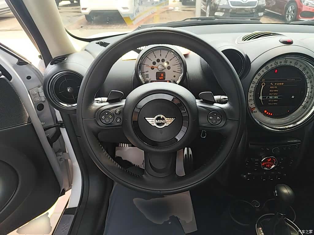 Mini Countryman, 2015 11
