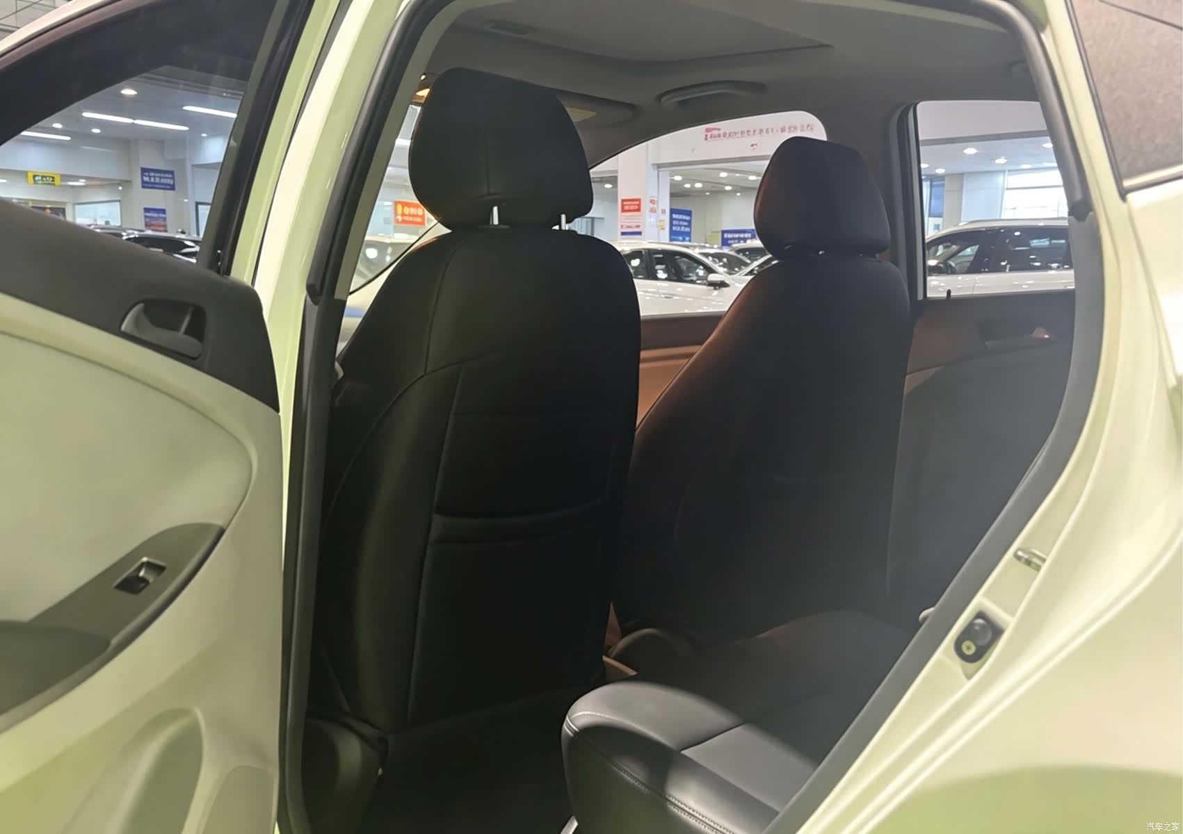 Hyundai GLX, 2015 7