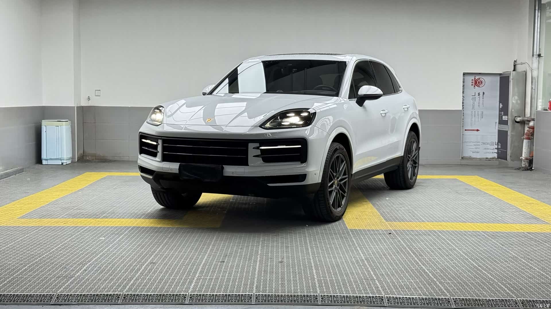 Porsche Cayenne, 2024 2