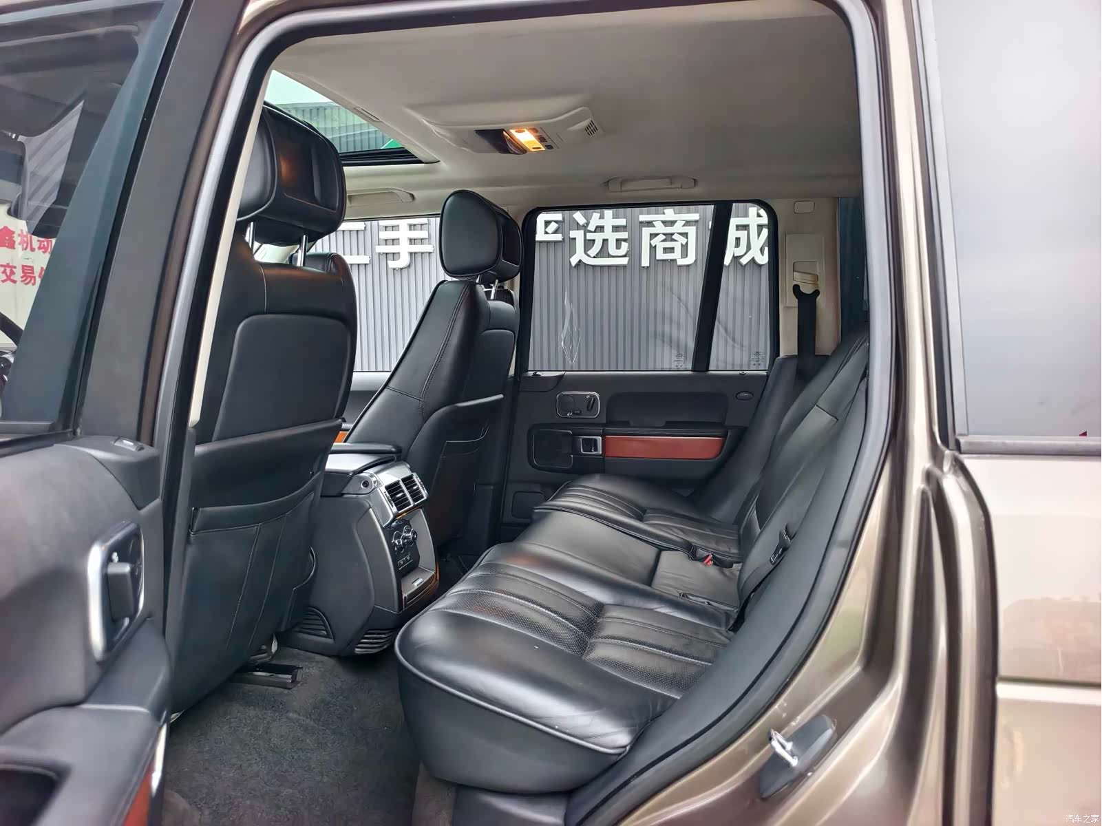 Land Rover Range Rover, 2012 16