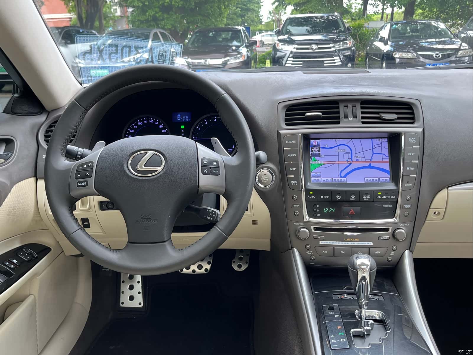 Lexus IS, 2011 11