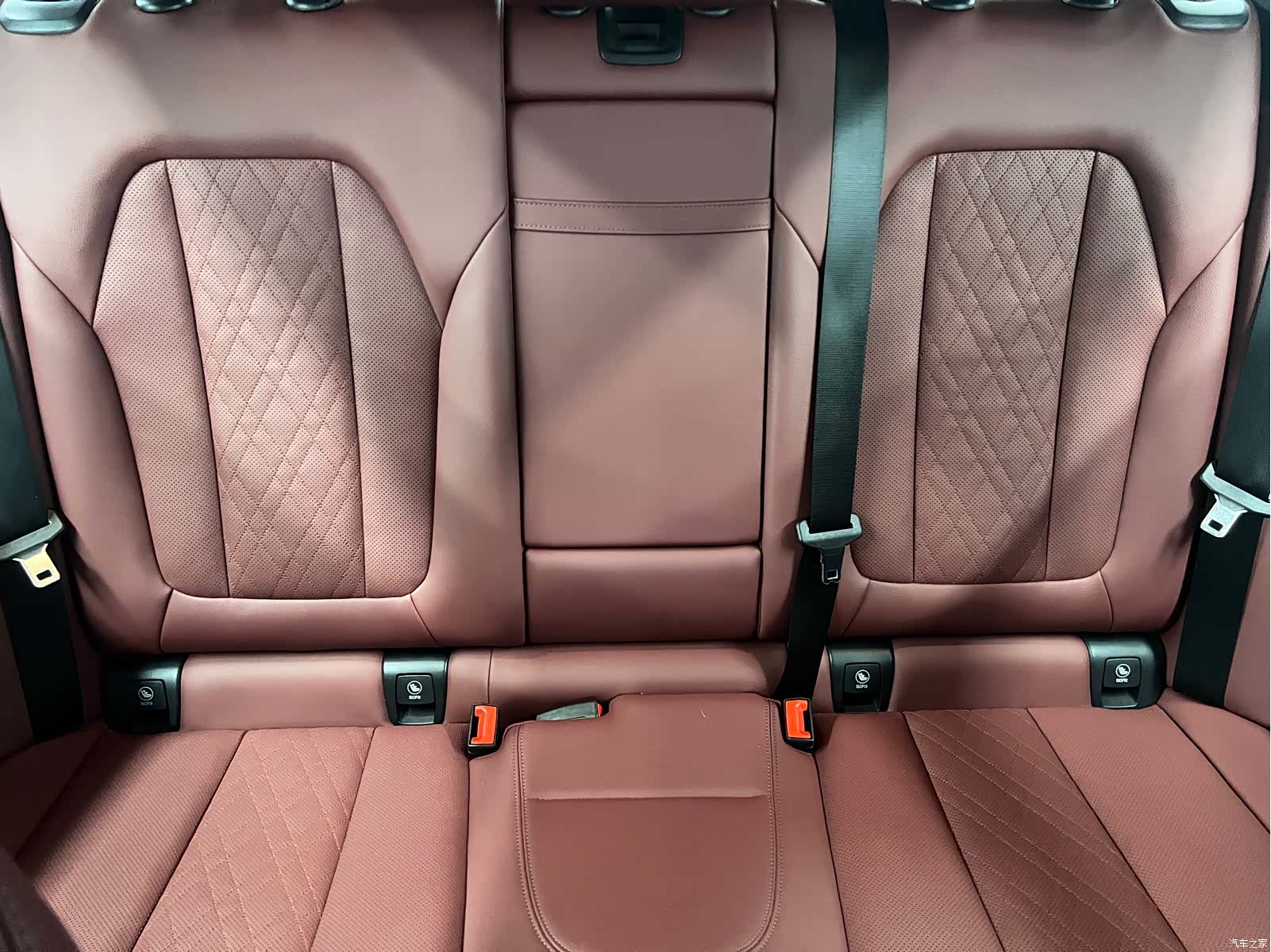 BMW iX3, 2023 8