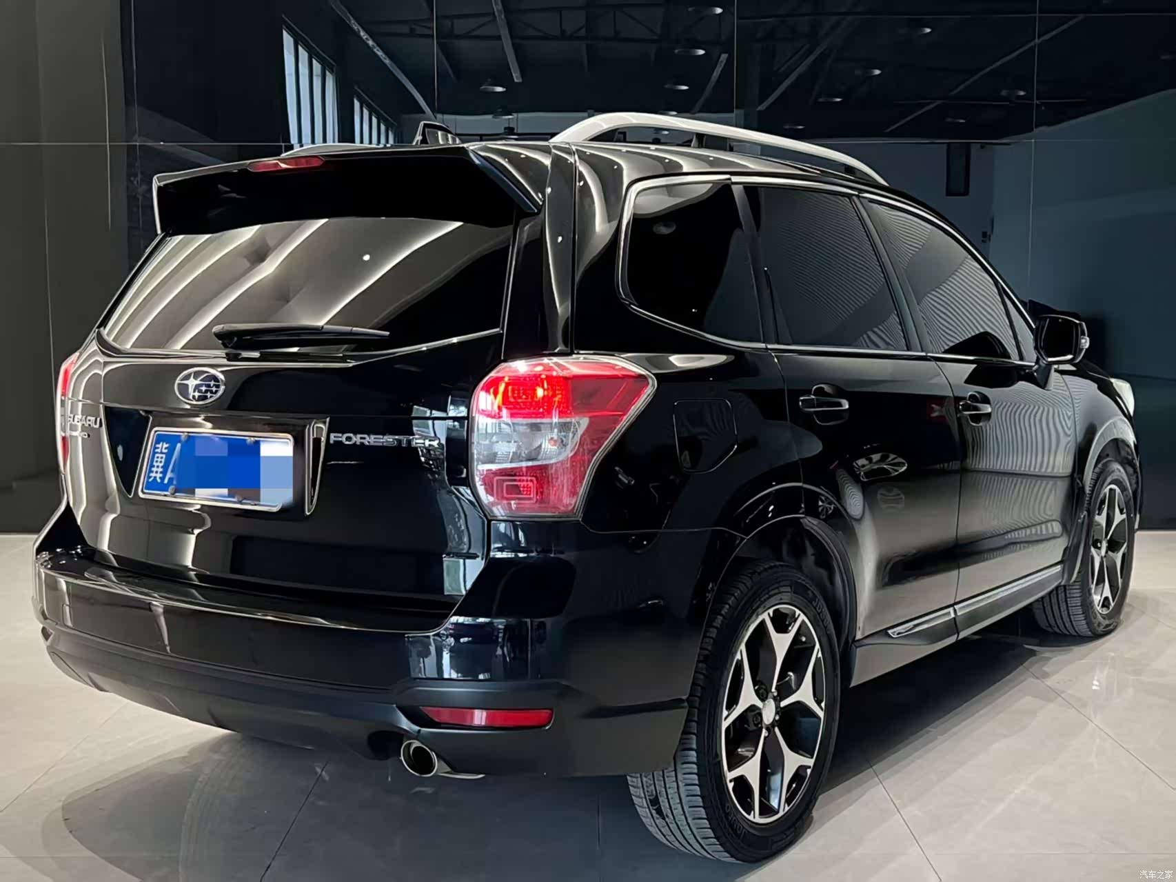 Subaru Forester, 2015 все фото
