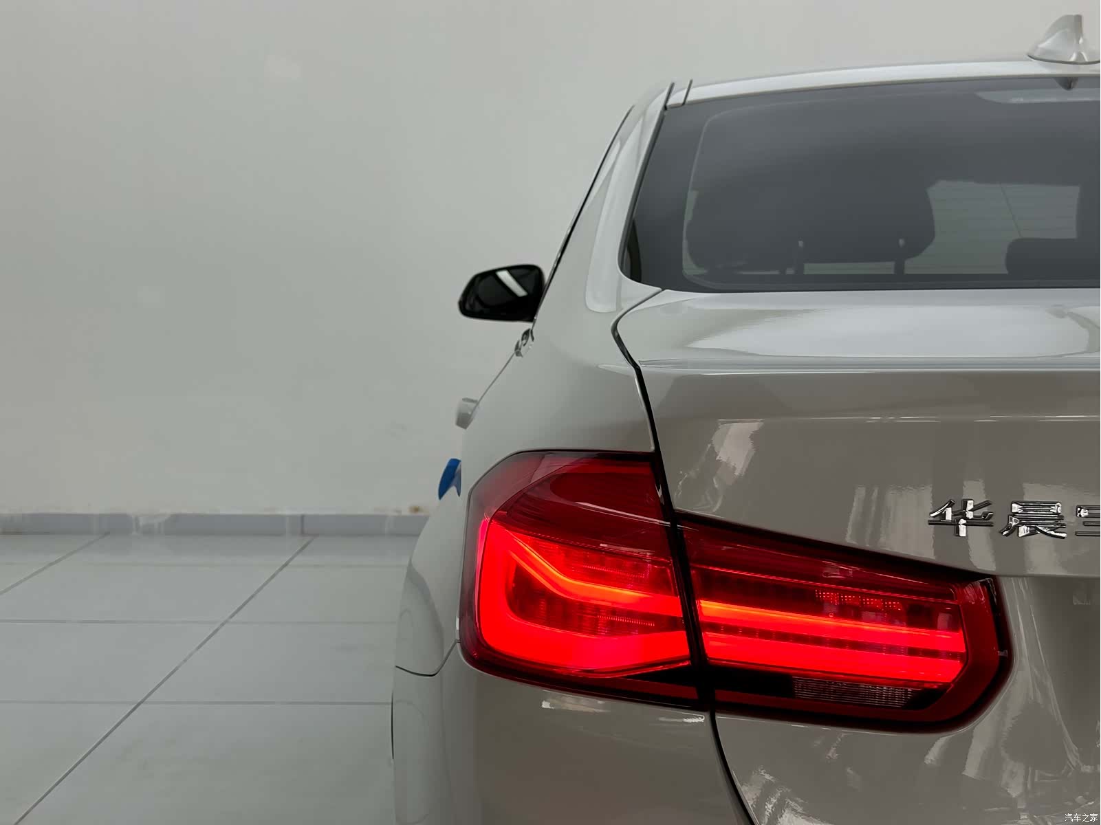 BMW 3 Series, 2017 11